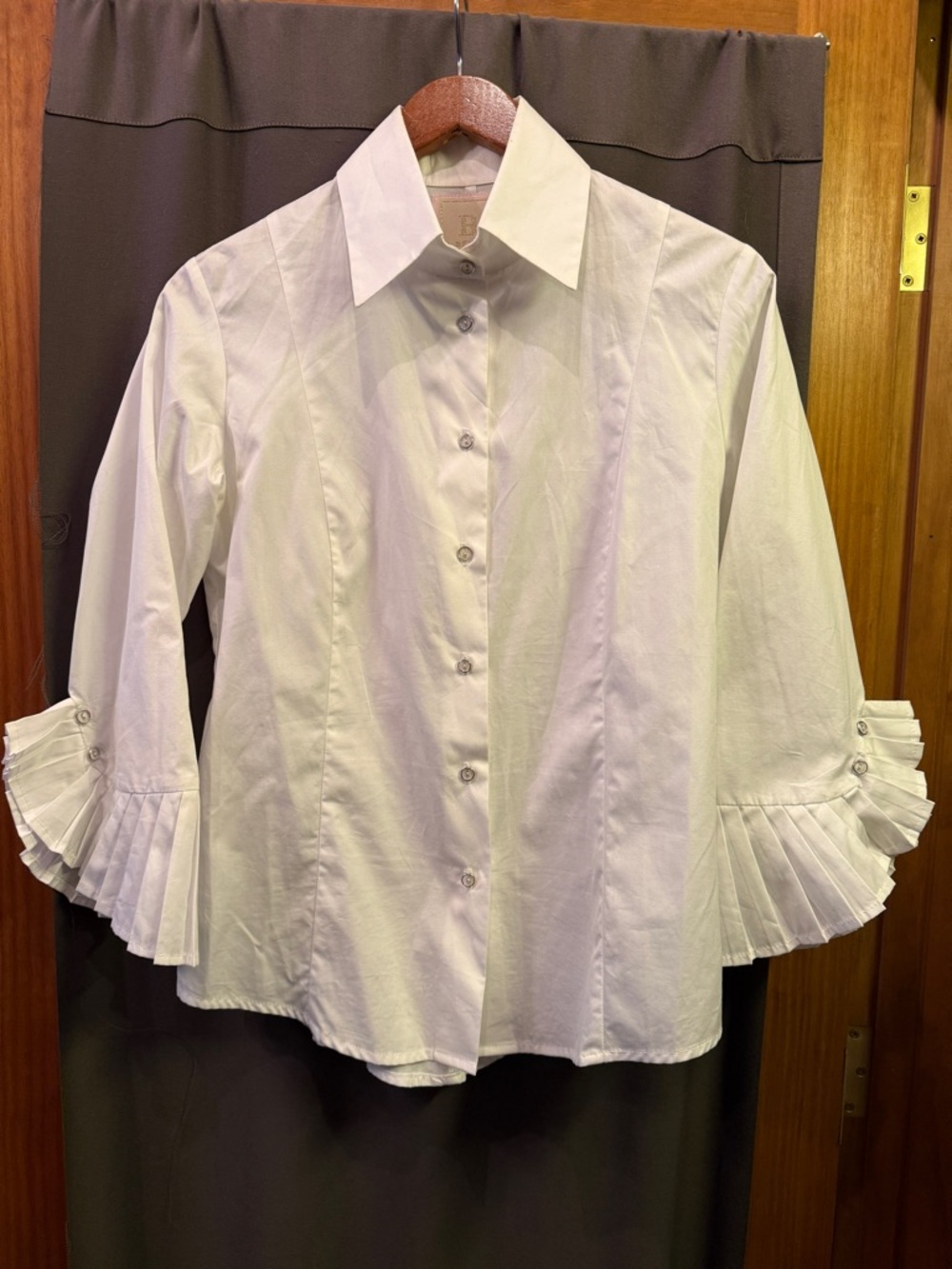 Alicia Bell White Button-Up Blouse with Fan pleated sleeve